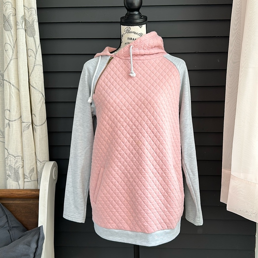 A Dip of Darling Pull Over
